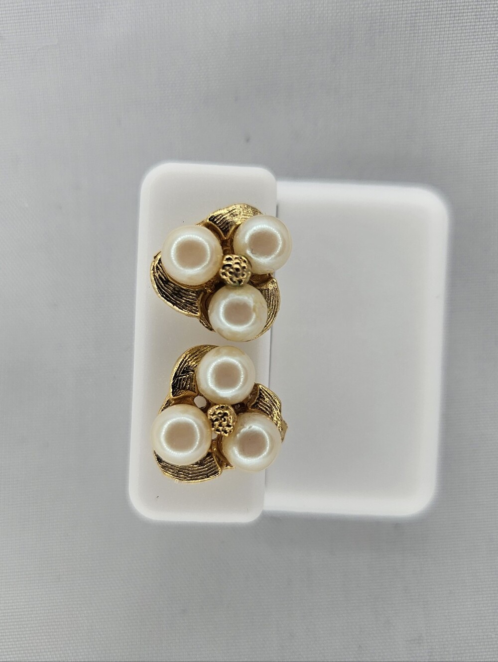Gold Pearl Cluster Stud Earrings - White Pearls